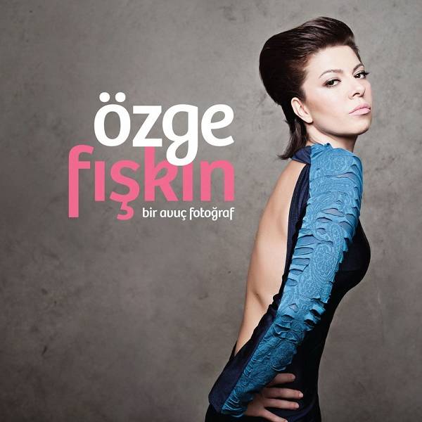 ozge_fiskin-bir_avuc_fotograf.jpg